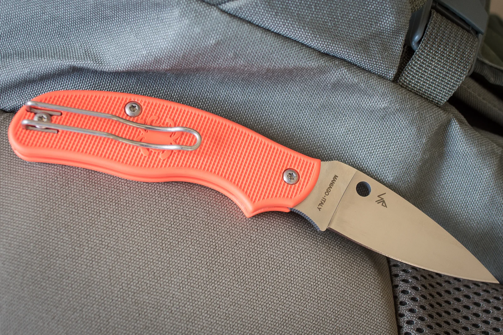 Spy DK-7716.jpg
