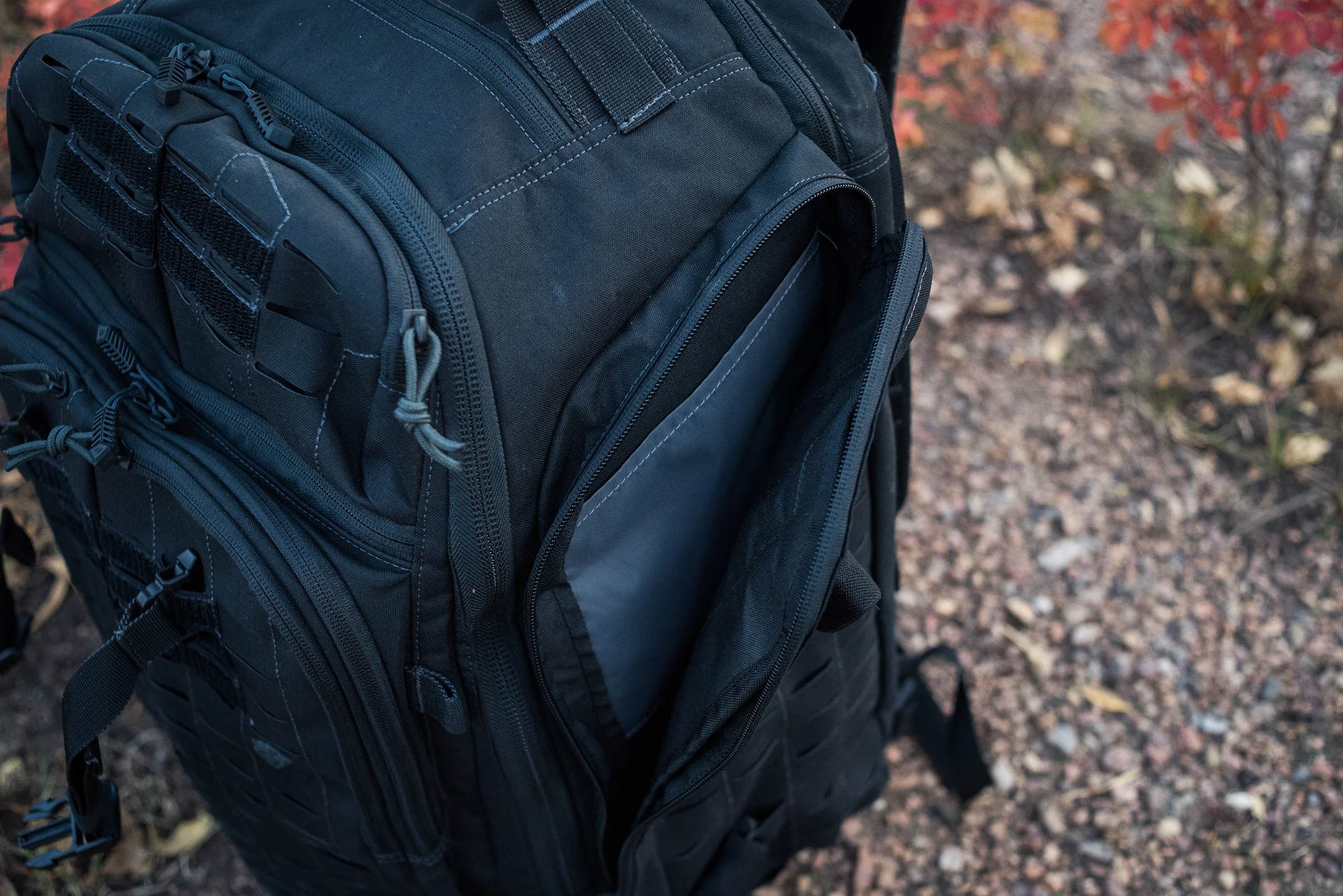 The side pockets have a sleeve on the interior to help keep track of smaller items.