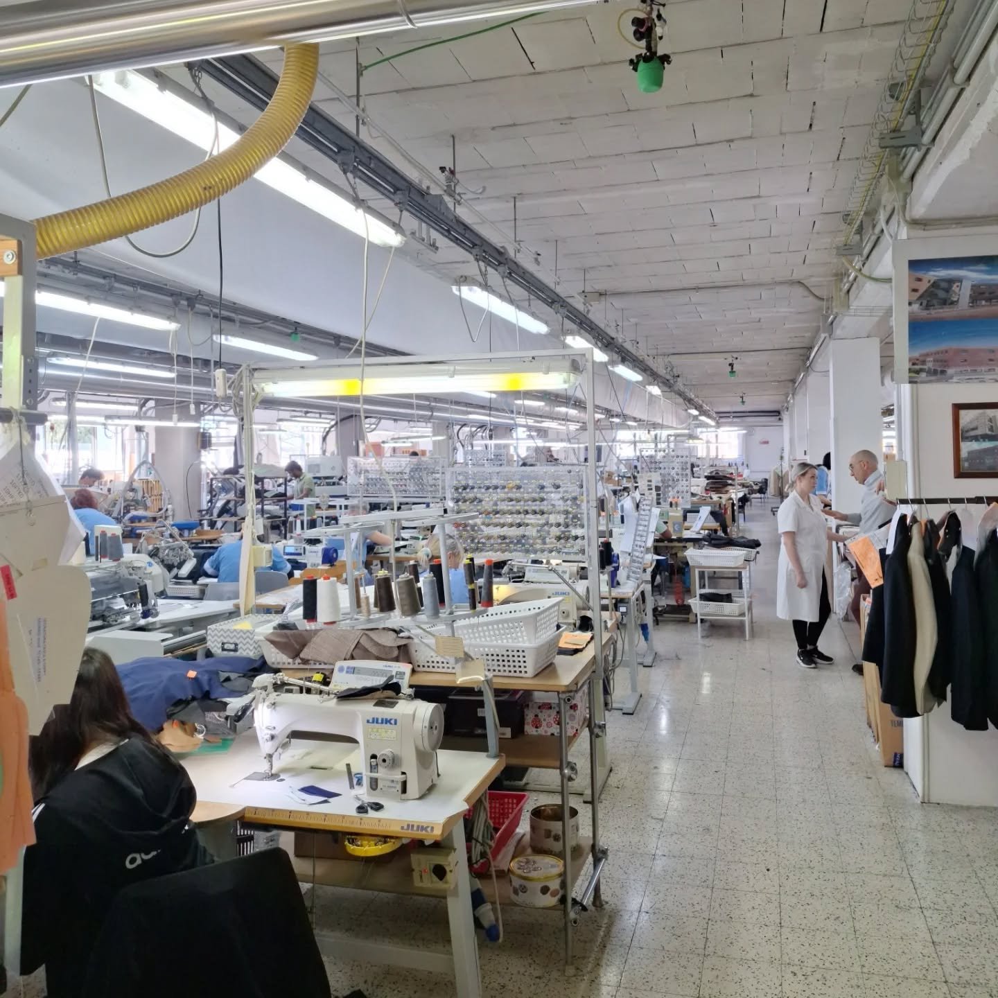 Busy in #Italy meeting with partners.

Some exciting things on the horizon

#bespoke 
#bespoketailor
##colmoretailors