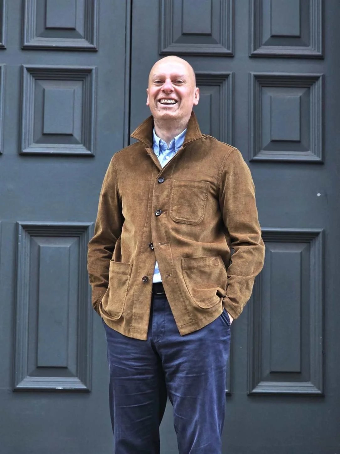 Autumns on the horizon...
For a phenomenally flexible counterpart to the odd jacket, look no further than the CityChore,
Tobacco #Corduroy Cloth in @dugdalebrosandco West Riding
 #bespoketailor #birmingham #corduroy #CityChore