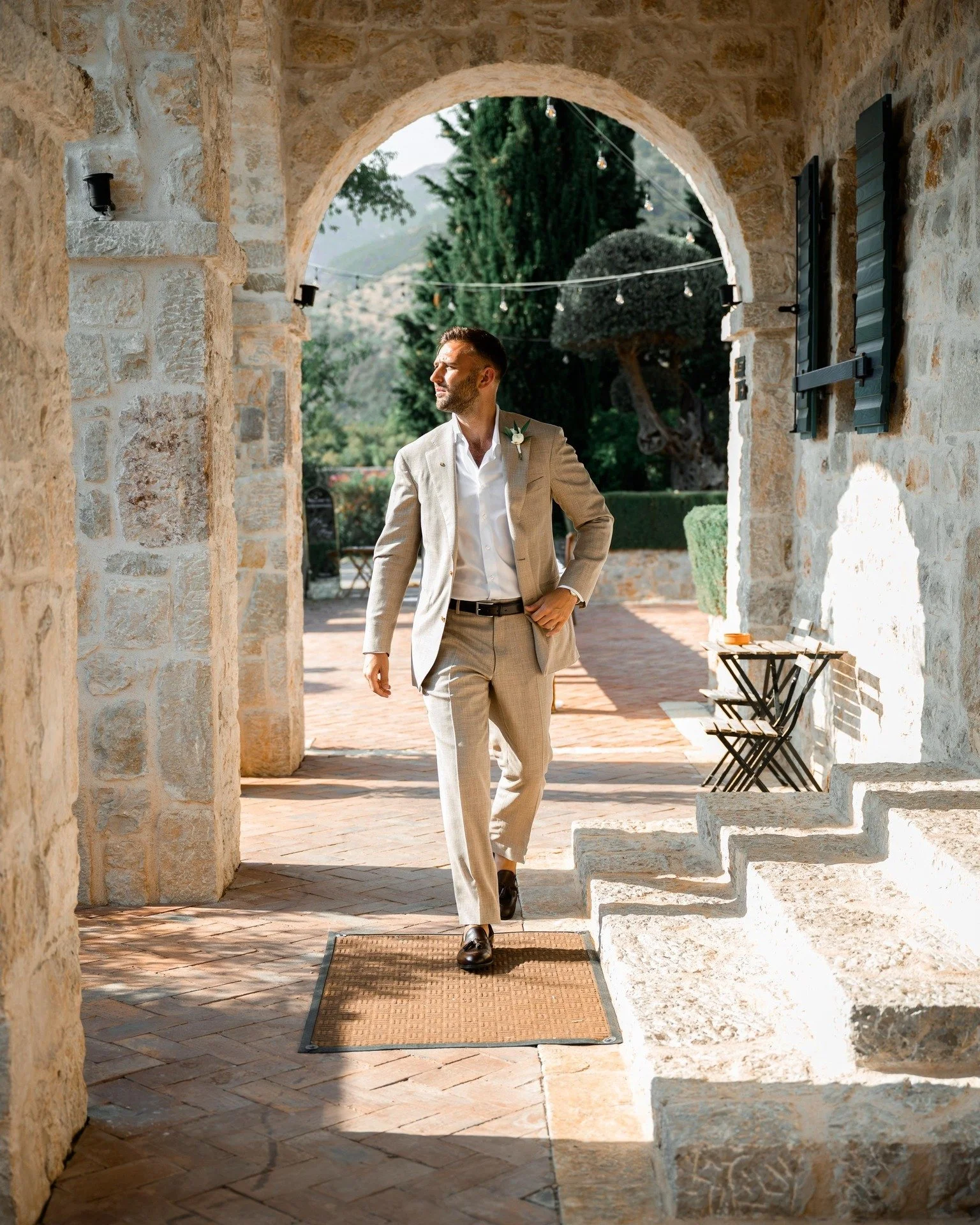 Our good friend Ben showcasing the stellar @loropiana - Summertime
Light as a feather Wool, Silk & Linen blend, a phenomenal cloth for a scorching summer wedding...
Shirt from our House Classic Shirtings by @mileta_czech 
Congratulations to @b