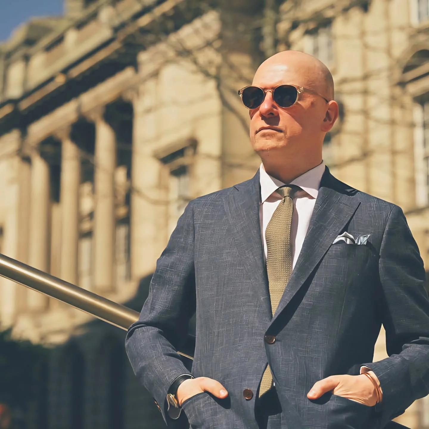 Summer incoming

@loropiana 

Wool, silk,linen "Summertime'

Made by @colmoretailors 

Shot by @benharrison.takeyourshot 

#bespoke
#bespoketailor
#groomtobe