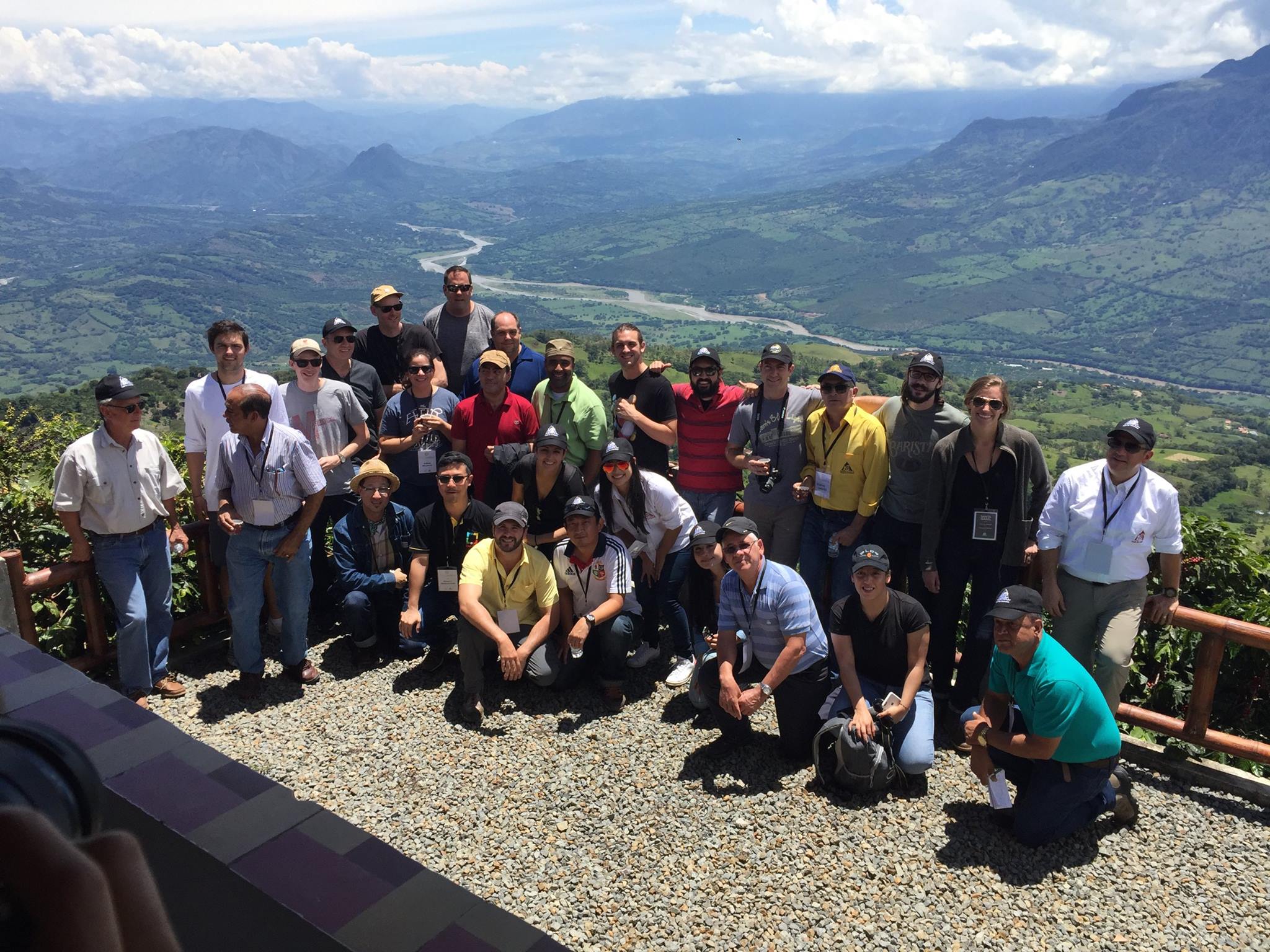 The group at Santa Isabel Farm in Fredonia, Antioquia.