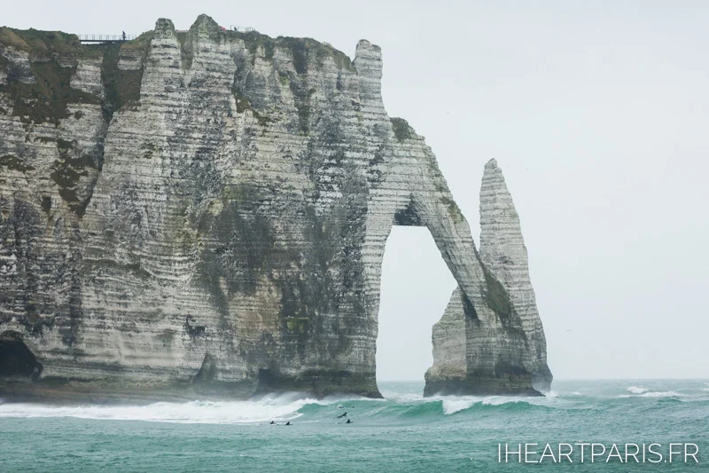 Paris Photographer postcards etretat cliffs surfers