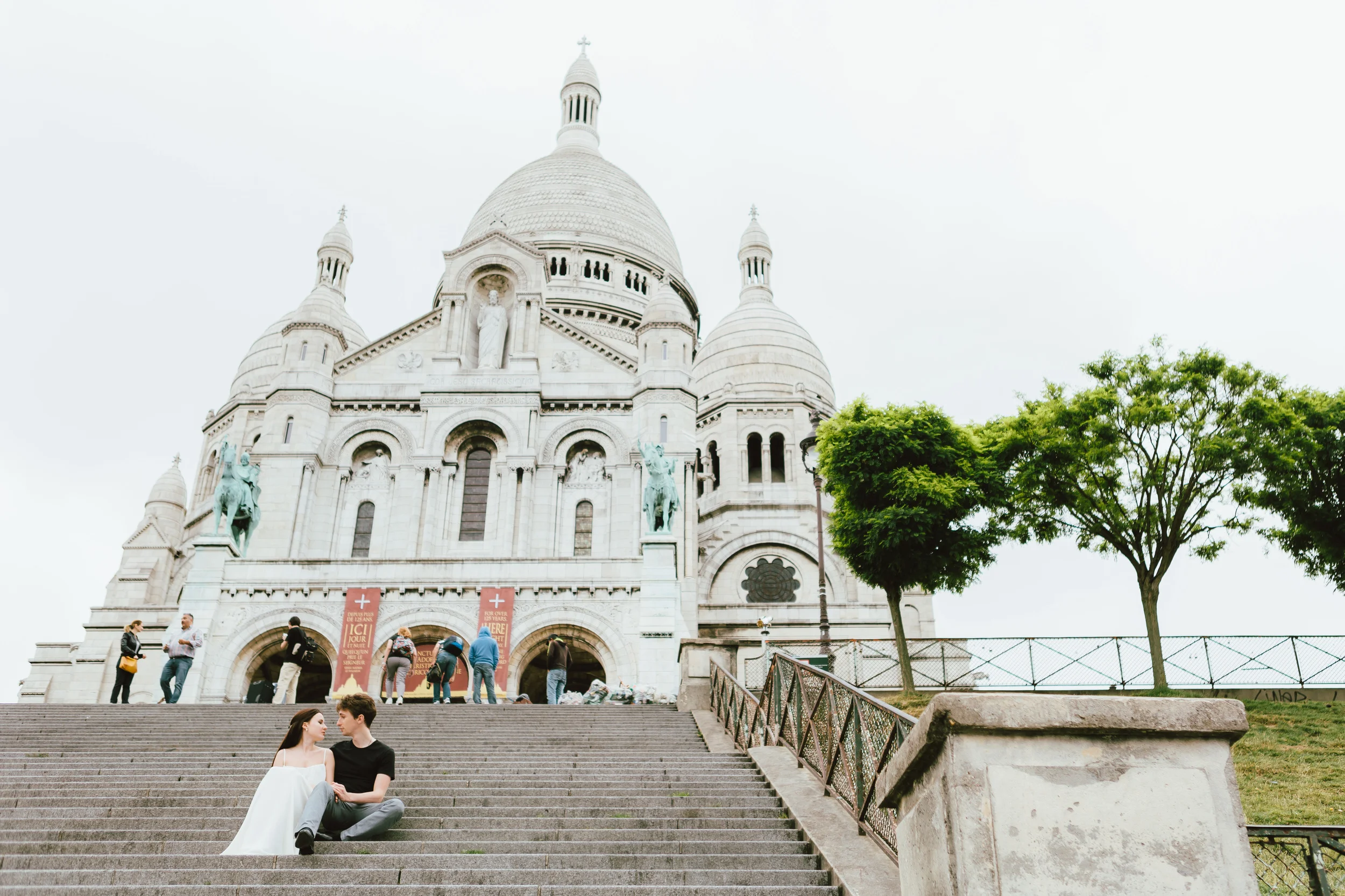 Paris Photographer, Montmartre, Lovestory, France, sacre coeur, iheartparisfr