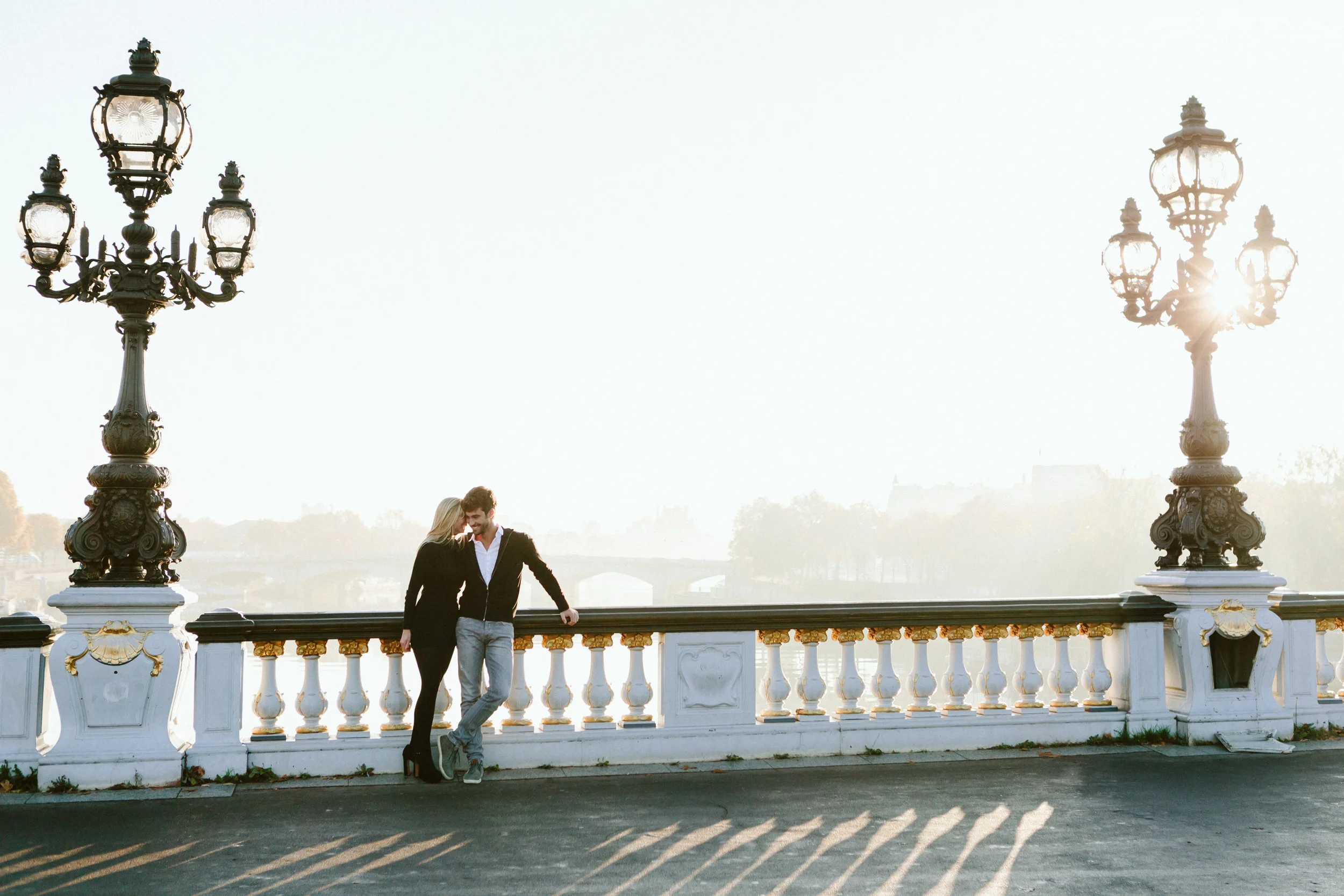 paris photographer lovestory eiffel tower rue Cremieux