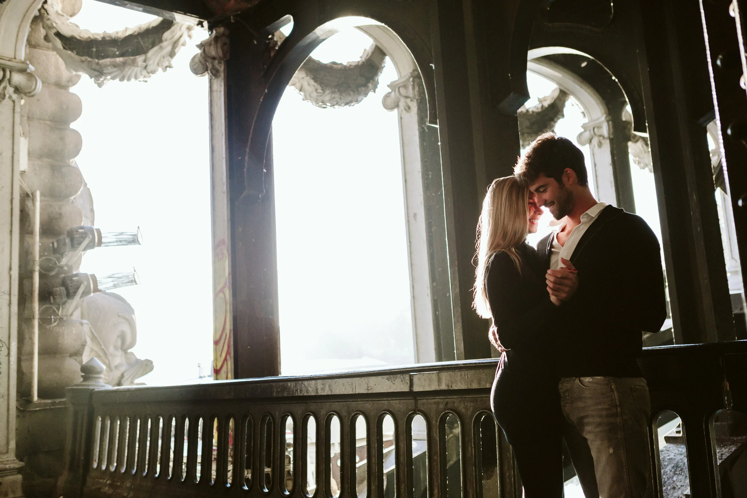 Paris Photographer Lovestory Engagement Pont Alexandre III