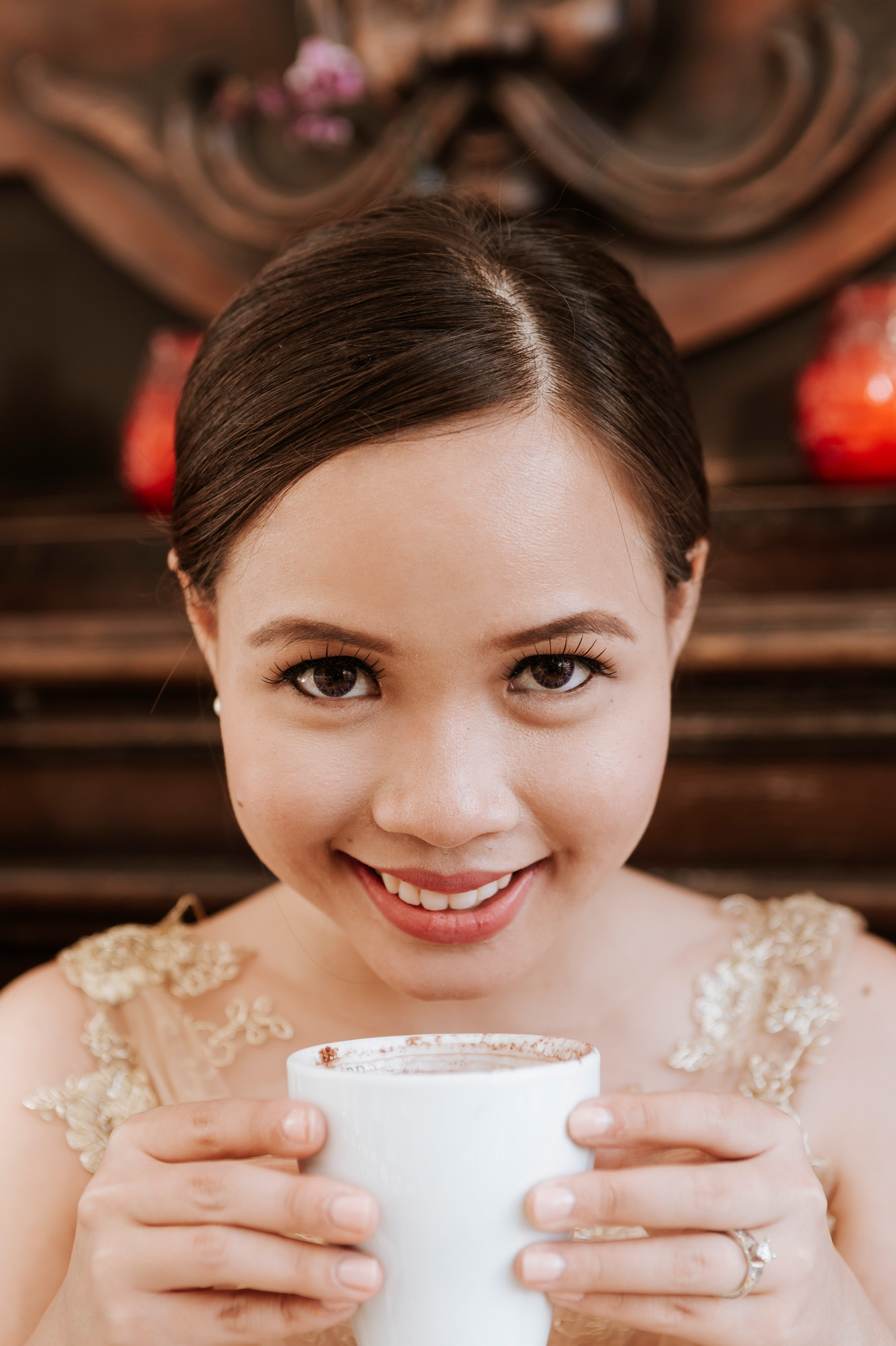Pre-wedding bridal portrait with coffee at cafe captured by Paris Photographer Federico Guendel