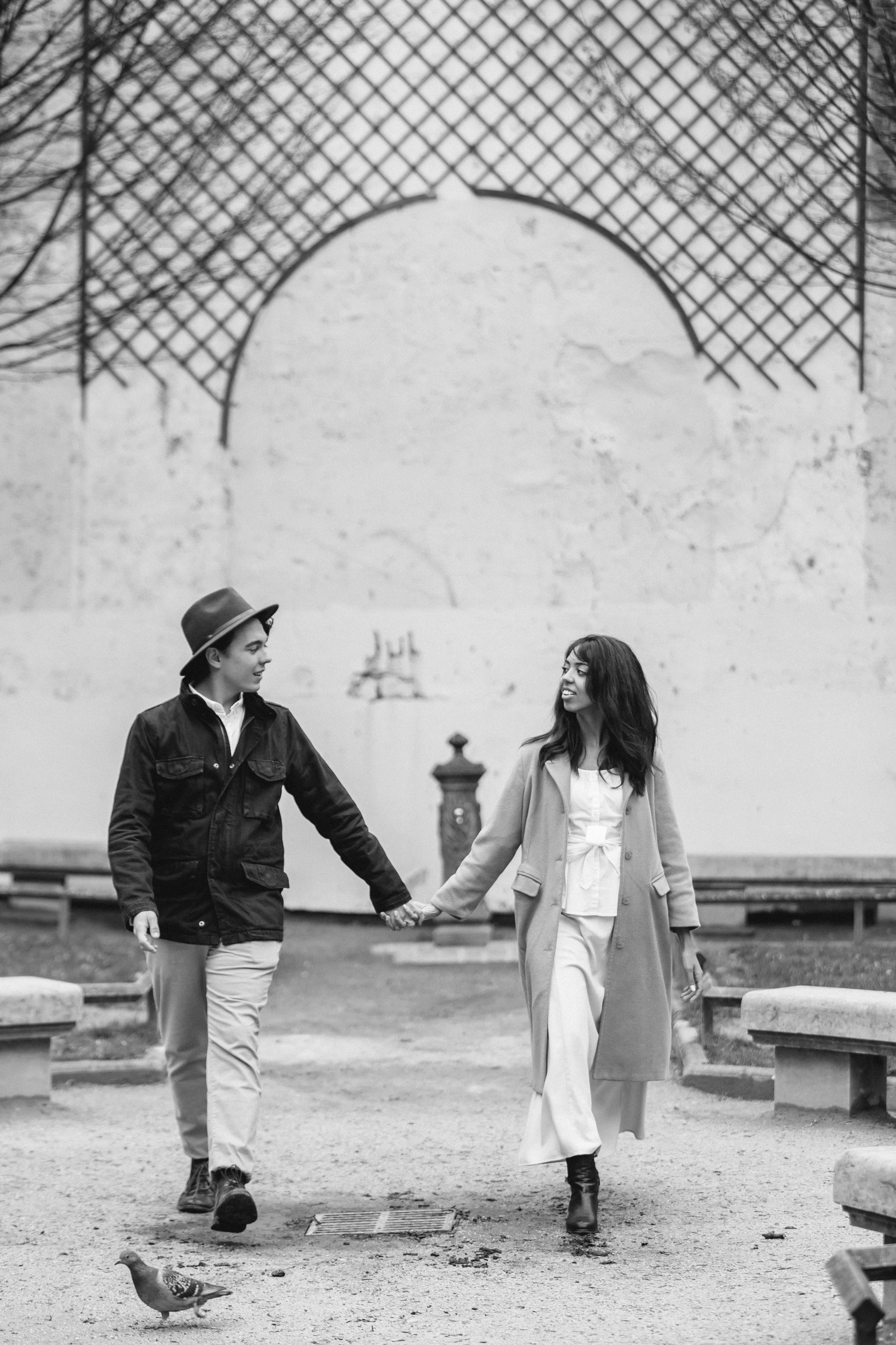 Couple session fine art portrait of The Mango Market photo duo captured by Paris Photographer Federico Guendel IheartParis www.iheartparis.fr