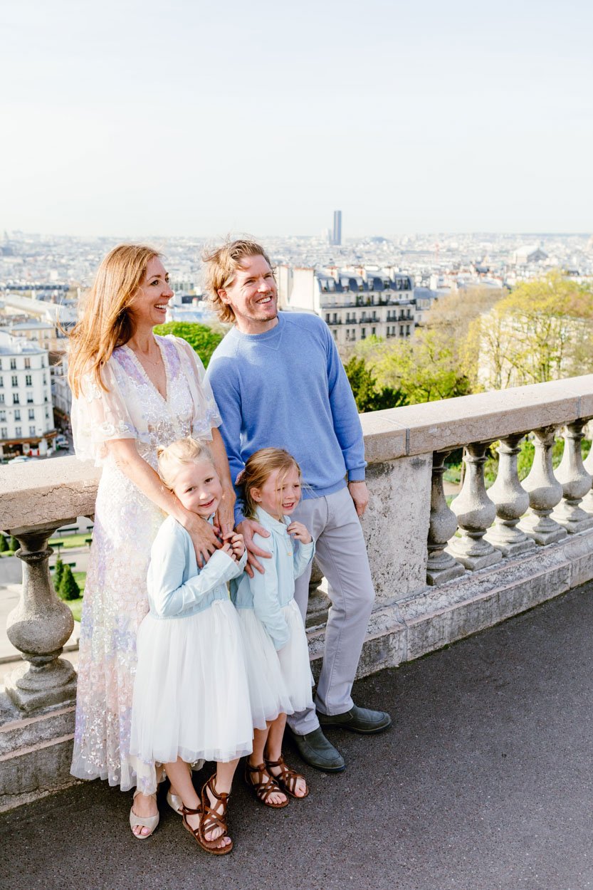 Paris Sunrise Family Photoshoot in Montmartre