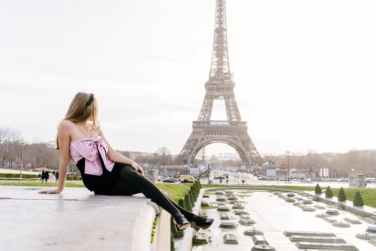 Paris Photoshoot on Trocadero Gardens