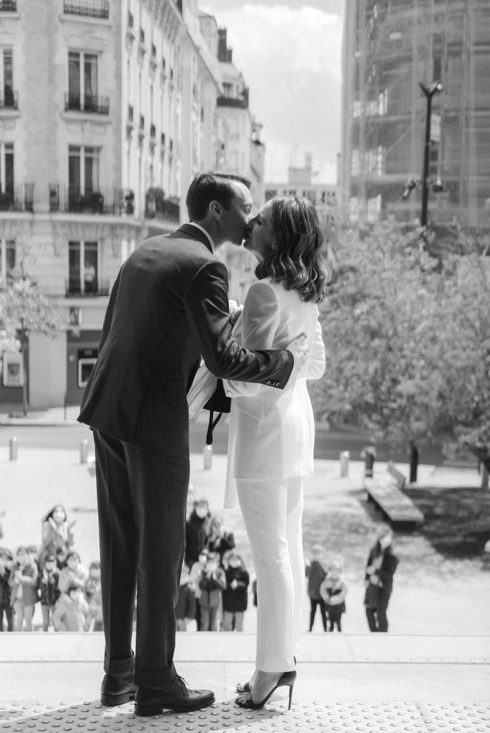 Civil Wedding in Paris Kiss