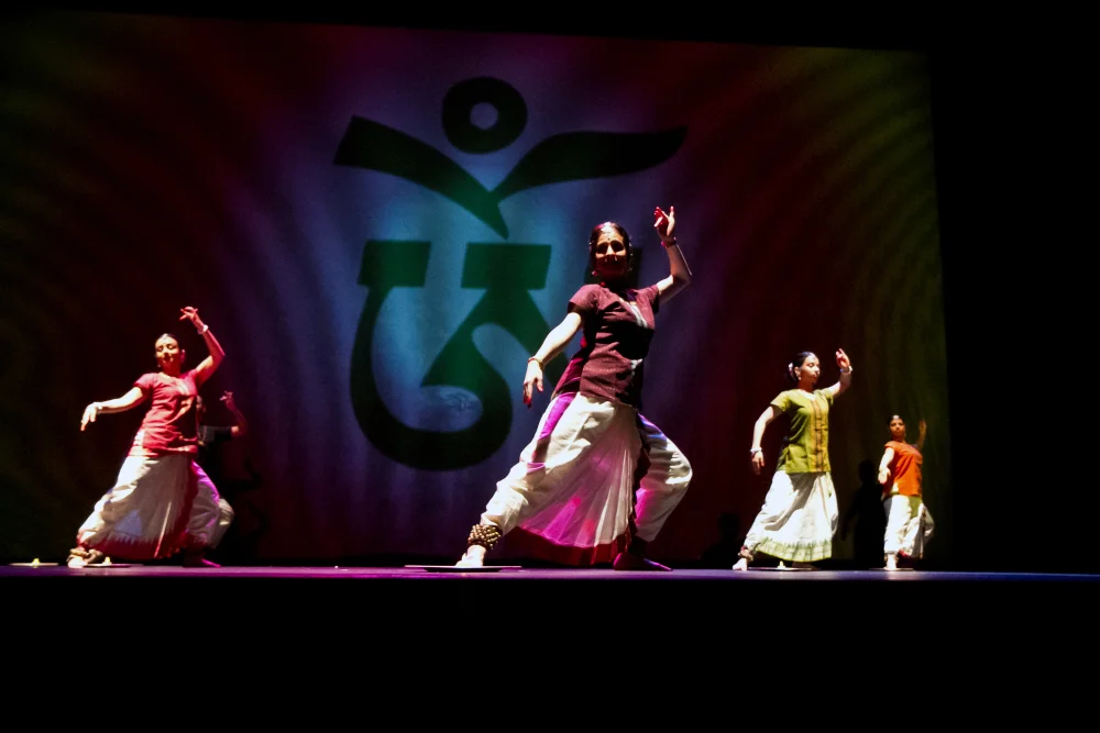 Samudra: Churning Oceans, with Srishti Dances of India, a Bharatanatyam, Odissi, video and visual art collaboration. February/March 2012.