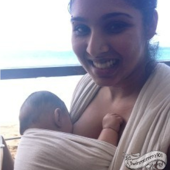 Nadi nursing during brunch