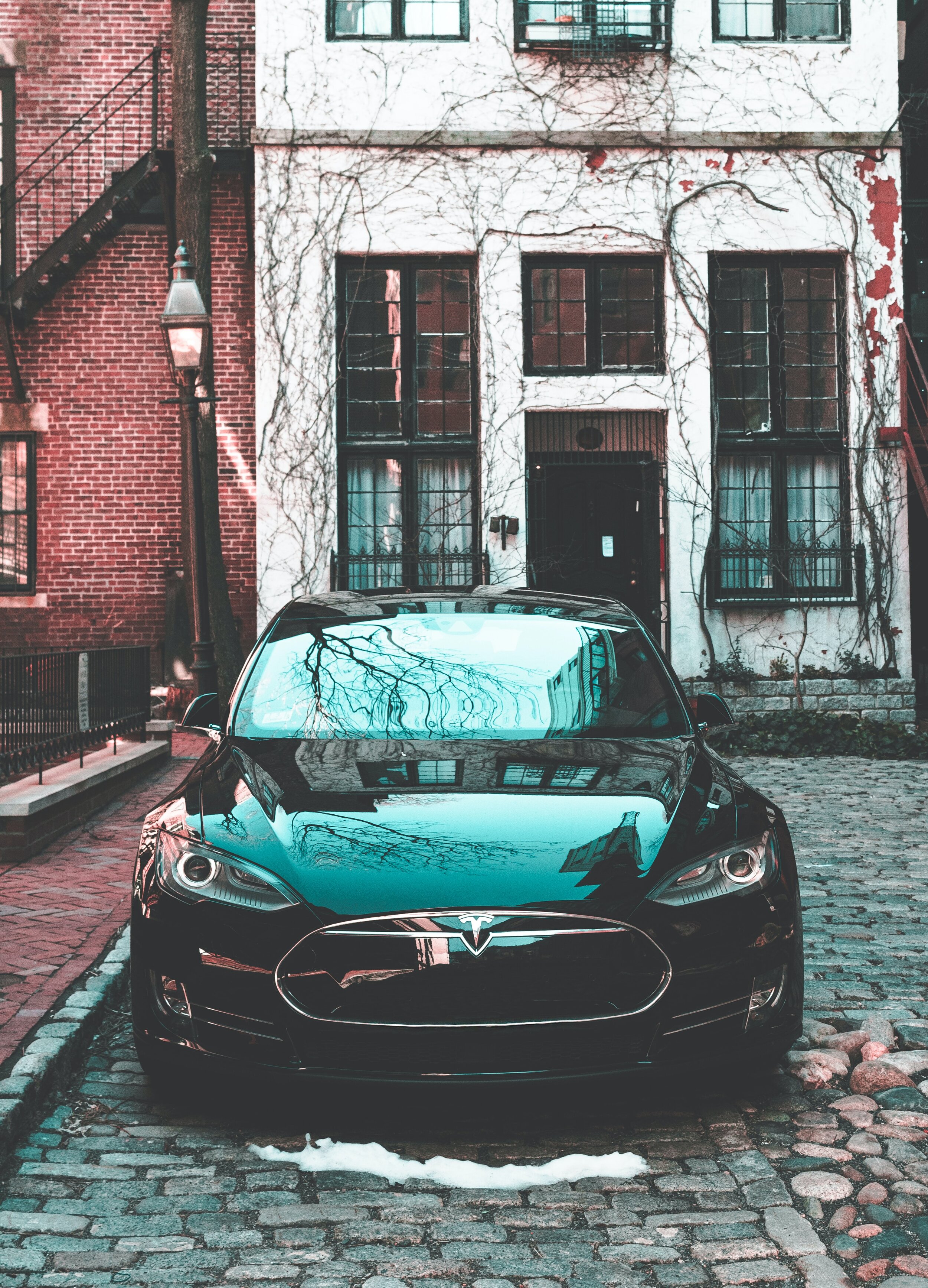 Battery Day A Week Away: Tesla’s Tweets Raise The Stocks
