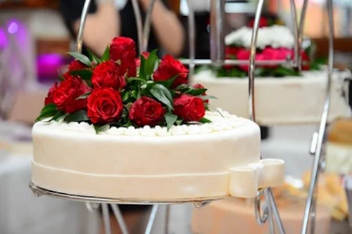 wedding_cake_tips.jpg