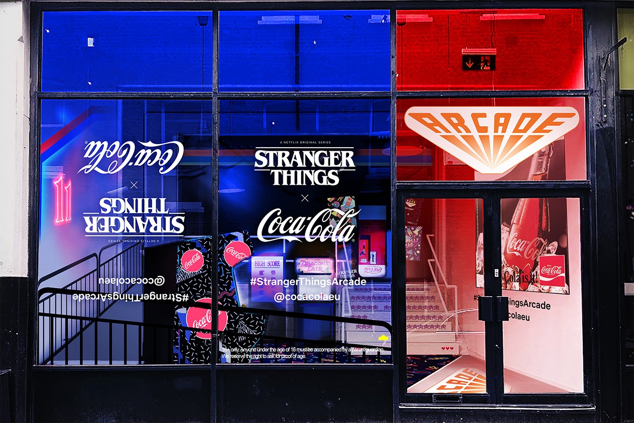 https___hypebeast.com_image_2019_06_stranger-things-3-coca-cola-london-pop-up-arcade-shoreditch-2.jpg