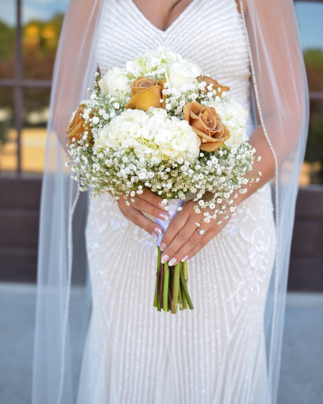 With the hint of fall right around the corner I can&rsquo;t help but know that we&rsquo;ll get several bouts of summer here in Atlanta. With that in mind here&rsquo;s a peek at a lovely summer wedding and bride.