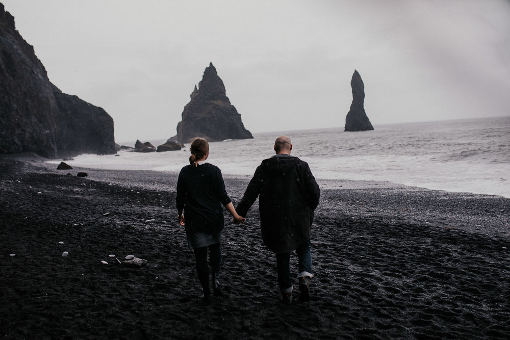 Hochzeitsfotograf-Island-Heidelberg-Mannheim-Wedding-Couple-Black-Beach-89https://www.shotbyflo.com/hochzeiten/hochzeitsfotograf/mannheim/#/paarshoot-island/