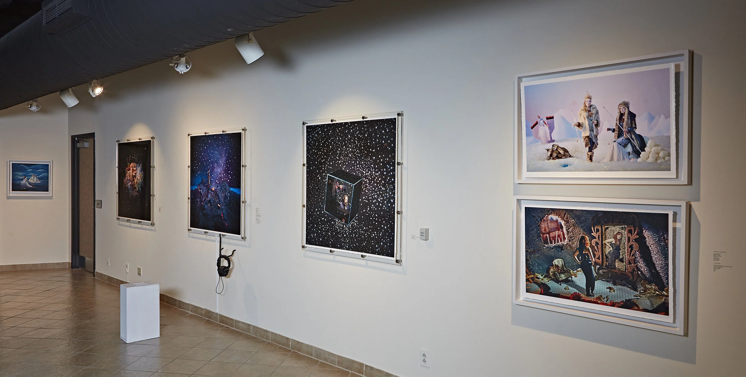 paper_dolls_exhibit_122.jpg