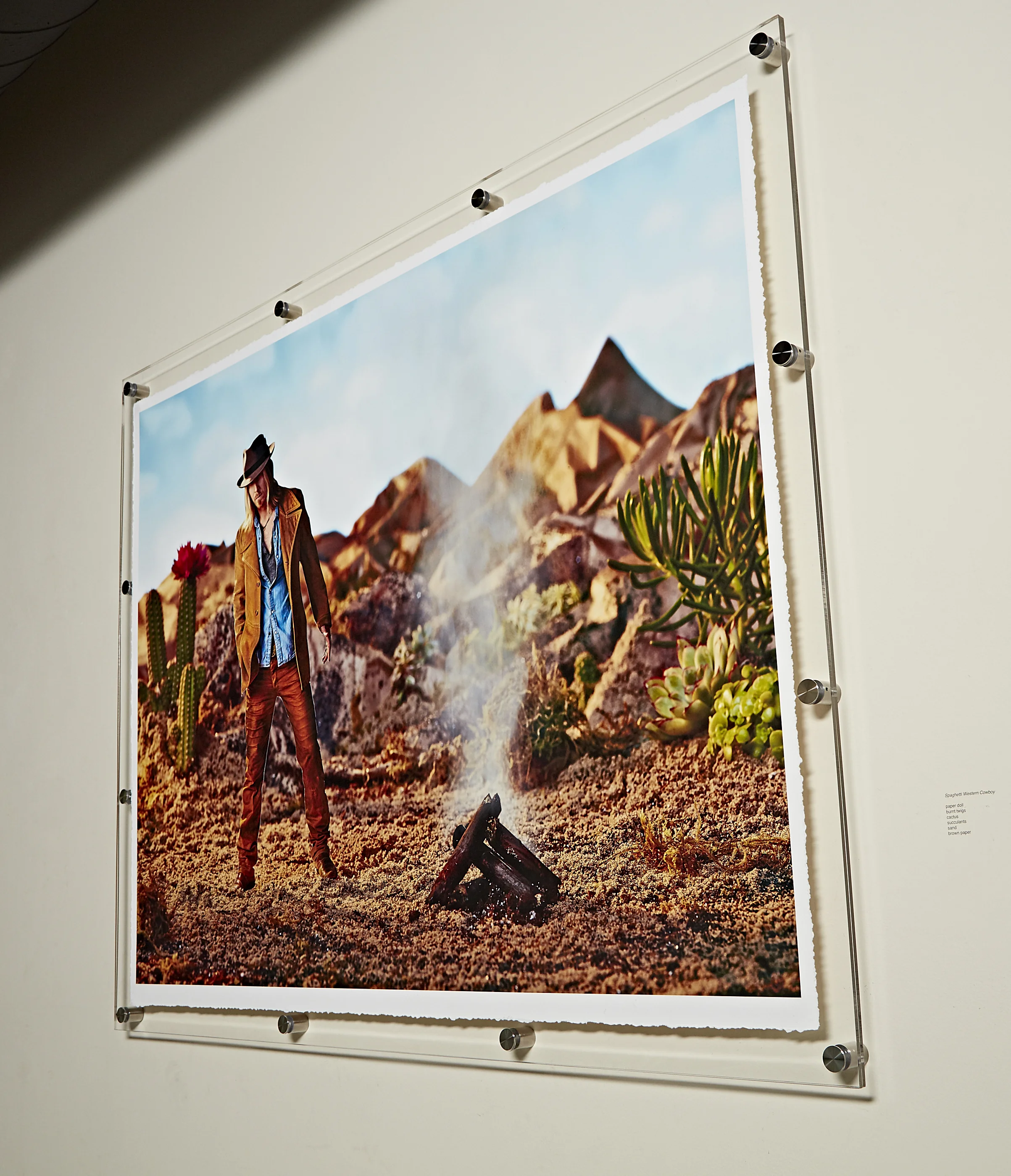 paper_dolls_exhibit_032.jpg