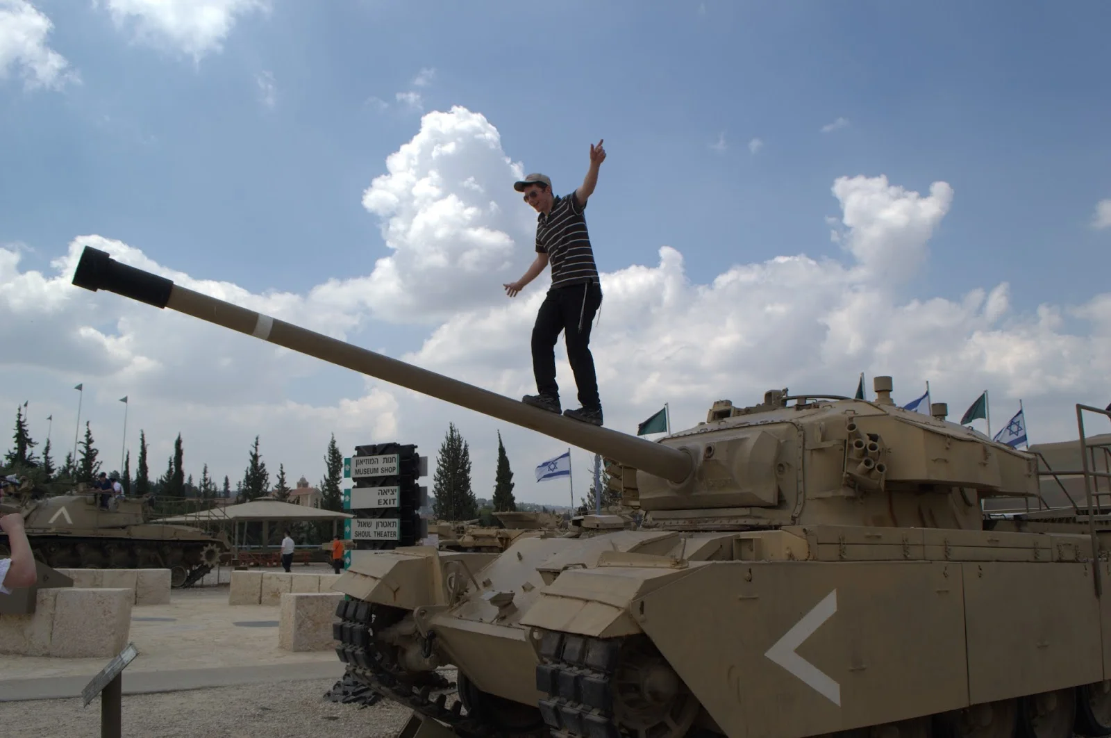 tank2.jpg