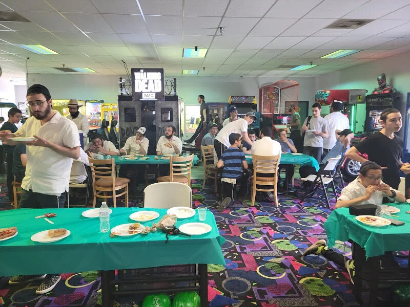 bowling 1.jpg