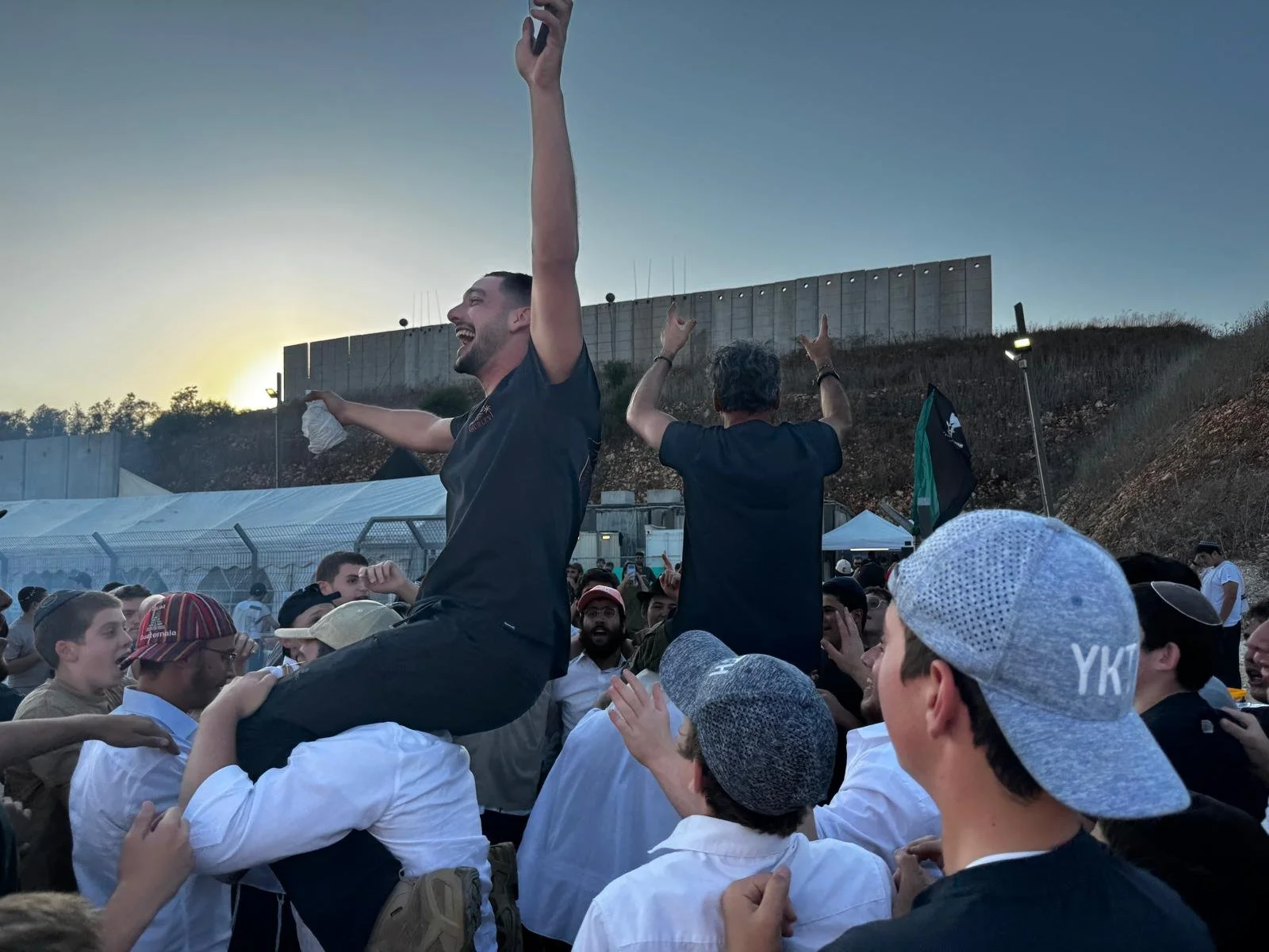 PHOTO-2026-08-09-20-19-48 2.jpg