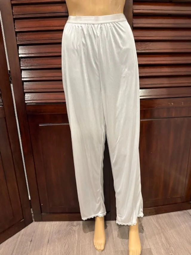 Women's White Pants Slip
