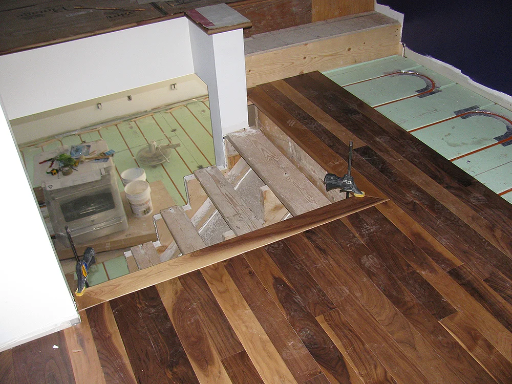 Hardwood_Install07.JPG