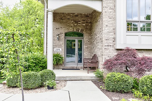 1321 Bossler_exterior2.jpg