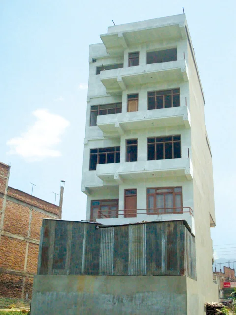 Building 7.jpg