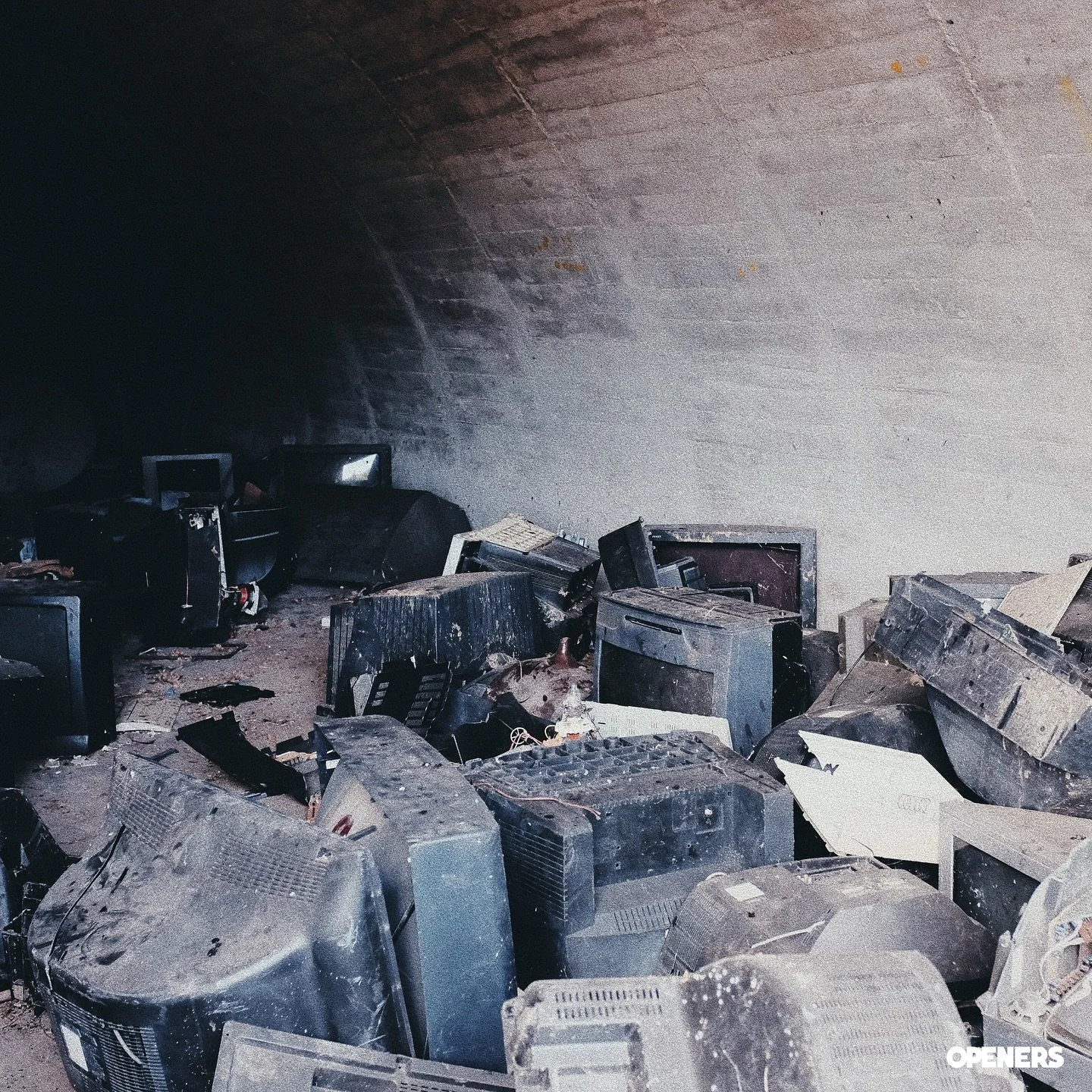 My new single &ldquo;I Keep Waiting&rdquo; comes out March 7th on @openersrecs 
Pre-save link in bio 🔗