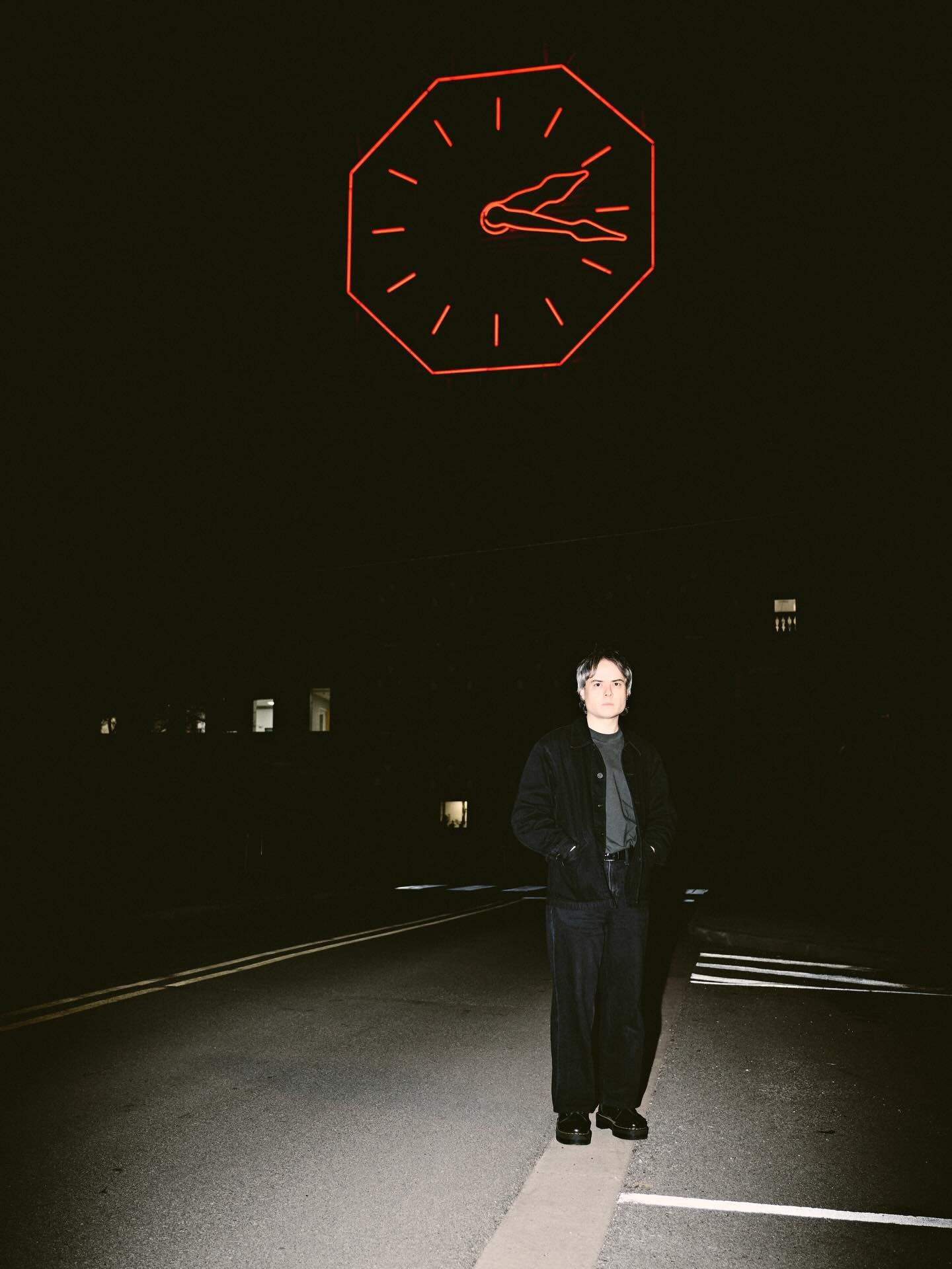 Thanks so much to everyone who has been listening, sharing, and sending me kind words about &ldquo;Can&rsquo;t Hold On&rdquo;! It truly means a lot! 
📸 @monosignal_