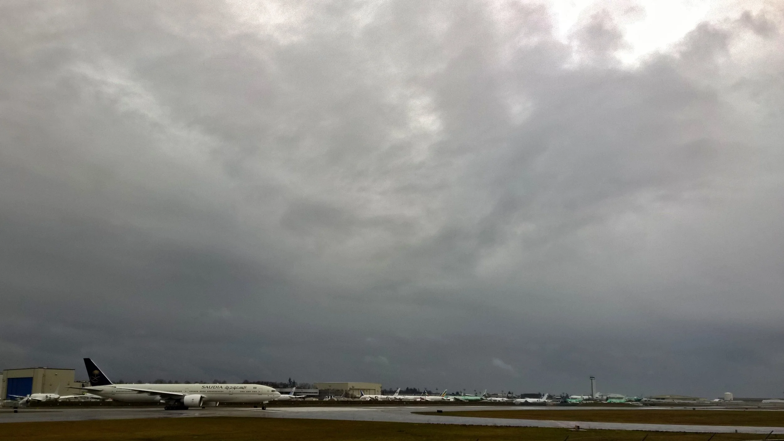 777-300ER Operations at KPAE