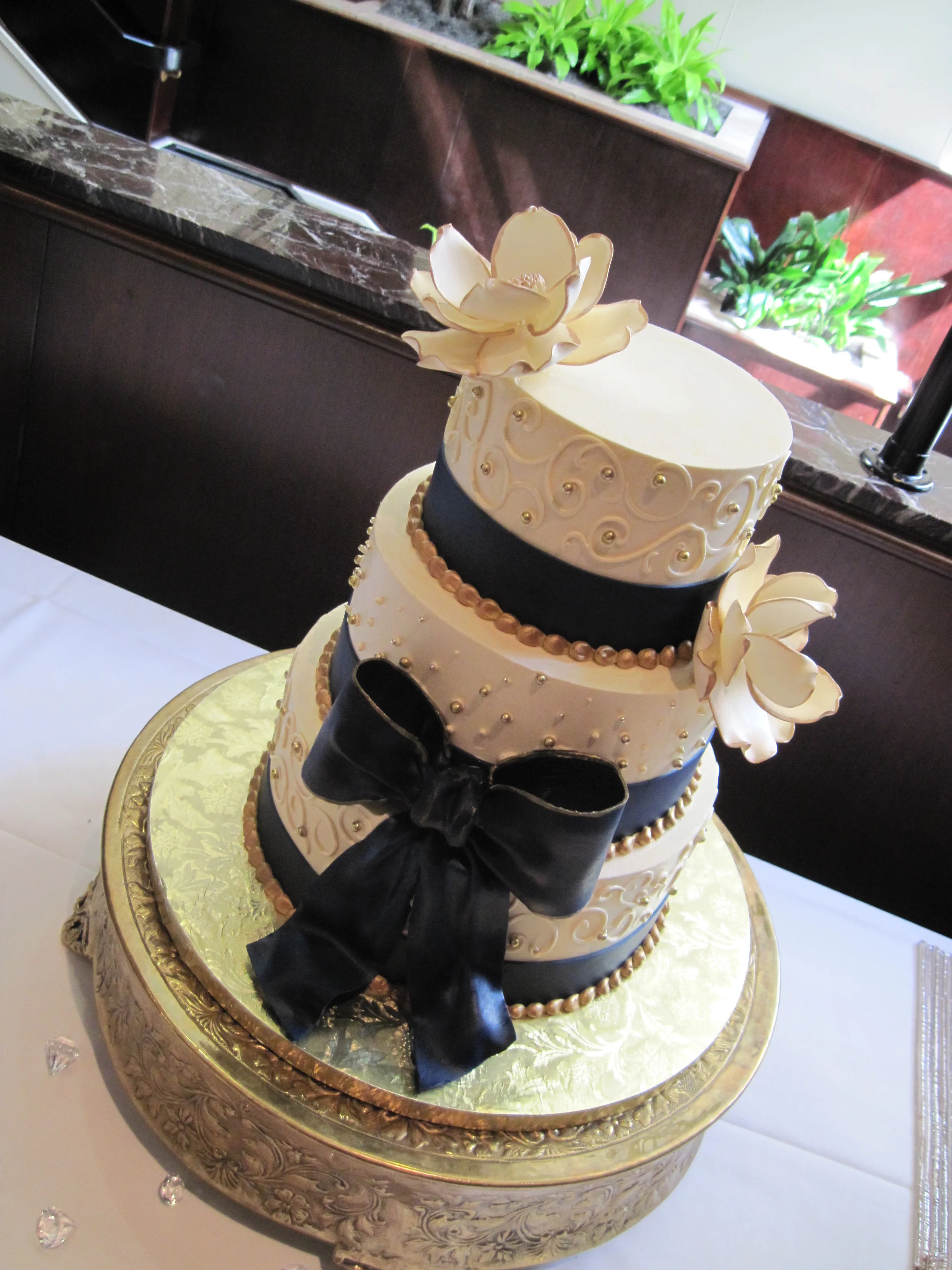 Cake Gallery — Cakes By Creme de la Creme