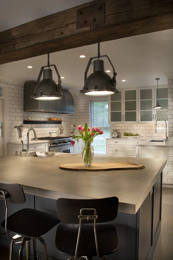 Island to stove -Bloom.jpg