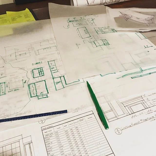 lots of trace || lately #newprojectstakingshape #suchafunphase #kitchensbathroomsandeverythinginbetween #interiordesign #interiorarchitecture #interiorarchitectureanddesign #renovations #mcdinteriors #mcdinteriordesign #mcdinteriorarch #modernclassic