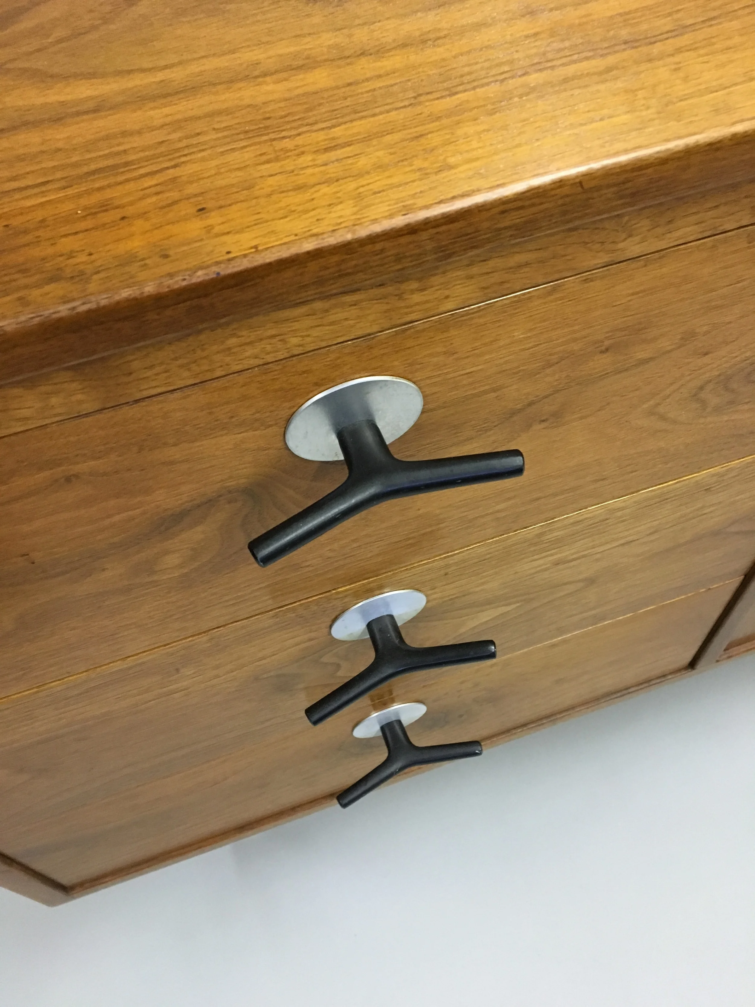 JensRisomCompactCredenza2.JPG