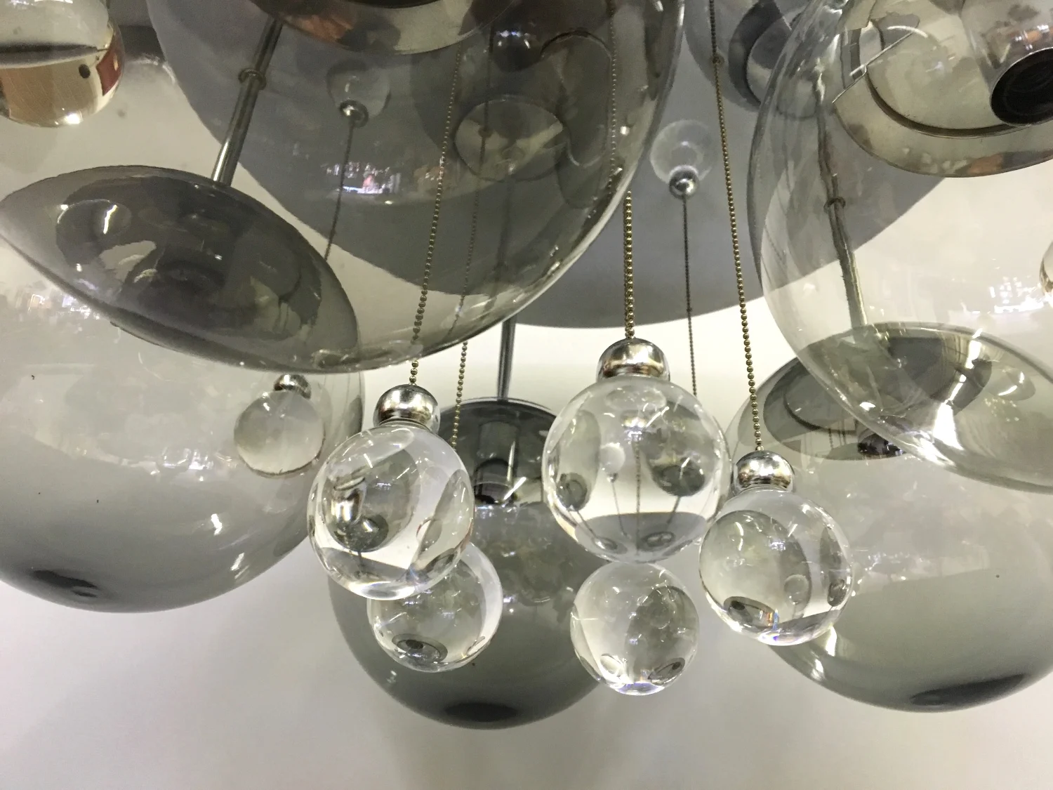 chandelier1.JPG