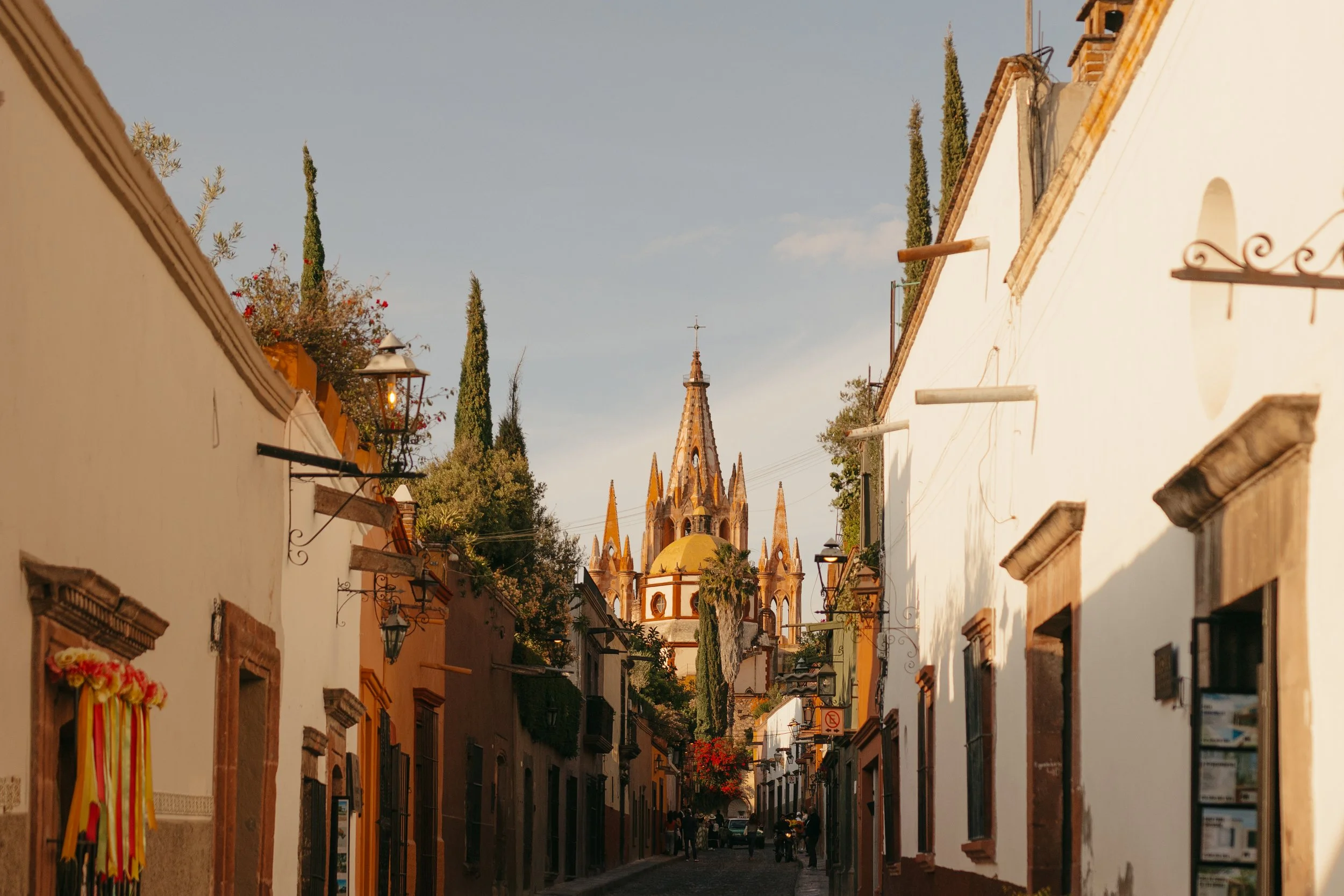kaylyn-west-vancouver-bc-brand-photographer-nurture-your-nature-retreat-sagrada-san-miguel-de-allende-mexico-aleysha-derksen-arinn-ryan-643.jpg