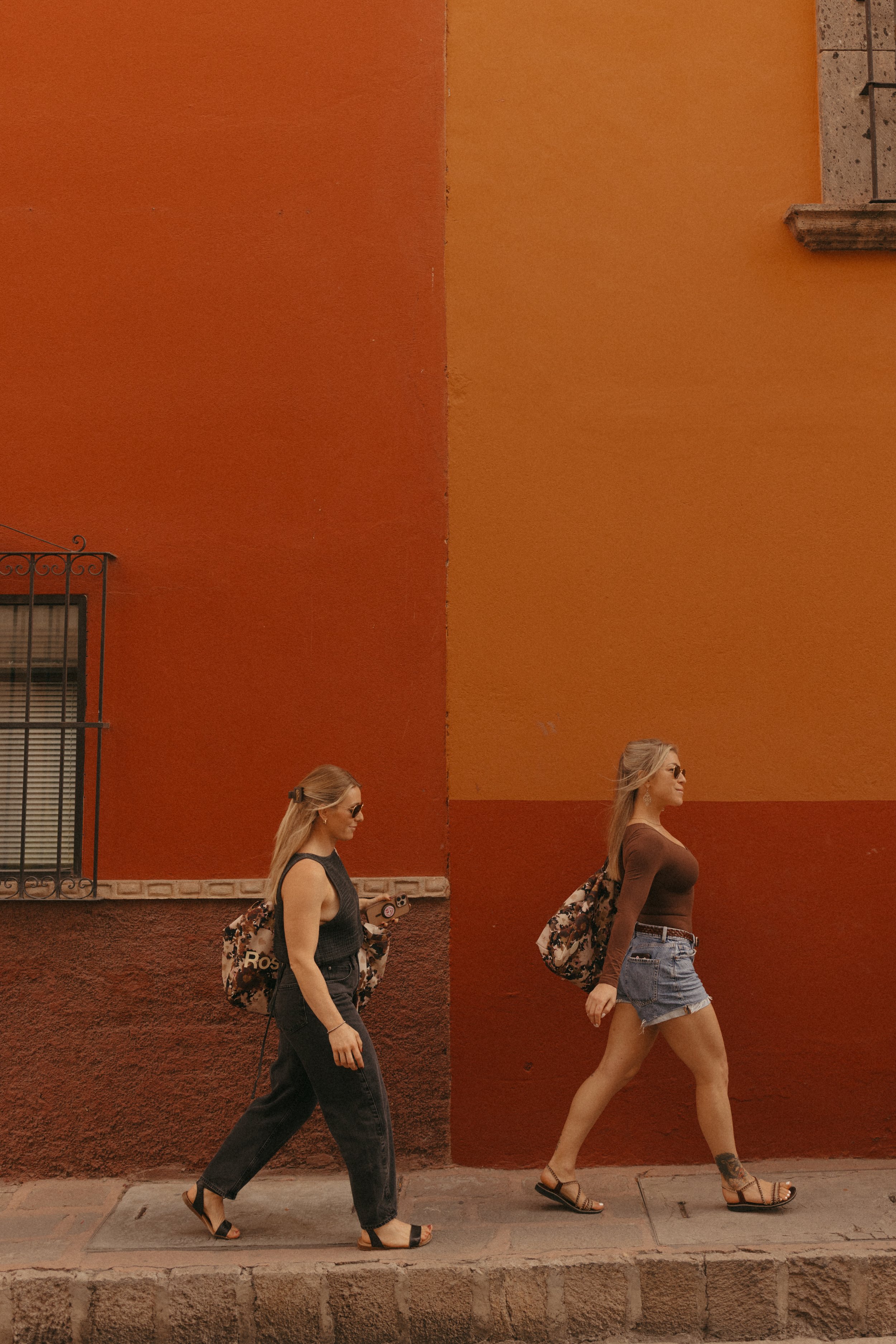 kaylyn-west-vancouver-bc-brand-photographer-nurture-your-nature-retreat-sagrada-san-miguel-de-allende-mexico-aleysha-derksen-arinn-ryan-574.jpg