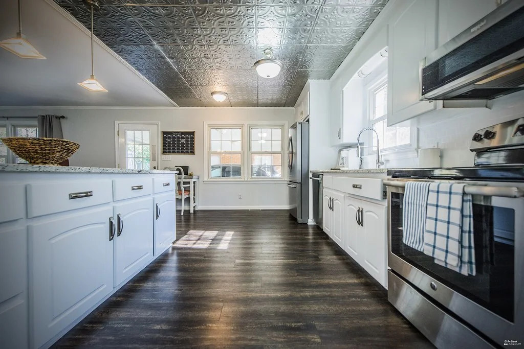 Cali Bamboo Cali Vinyl Pro Shadowed Oak Vinyl Plank Flooring