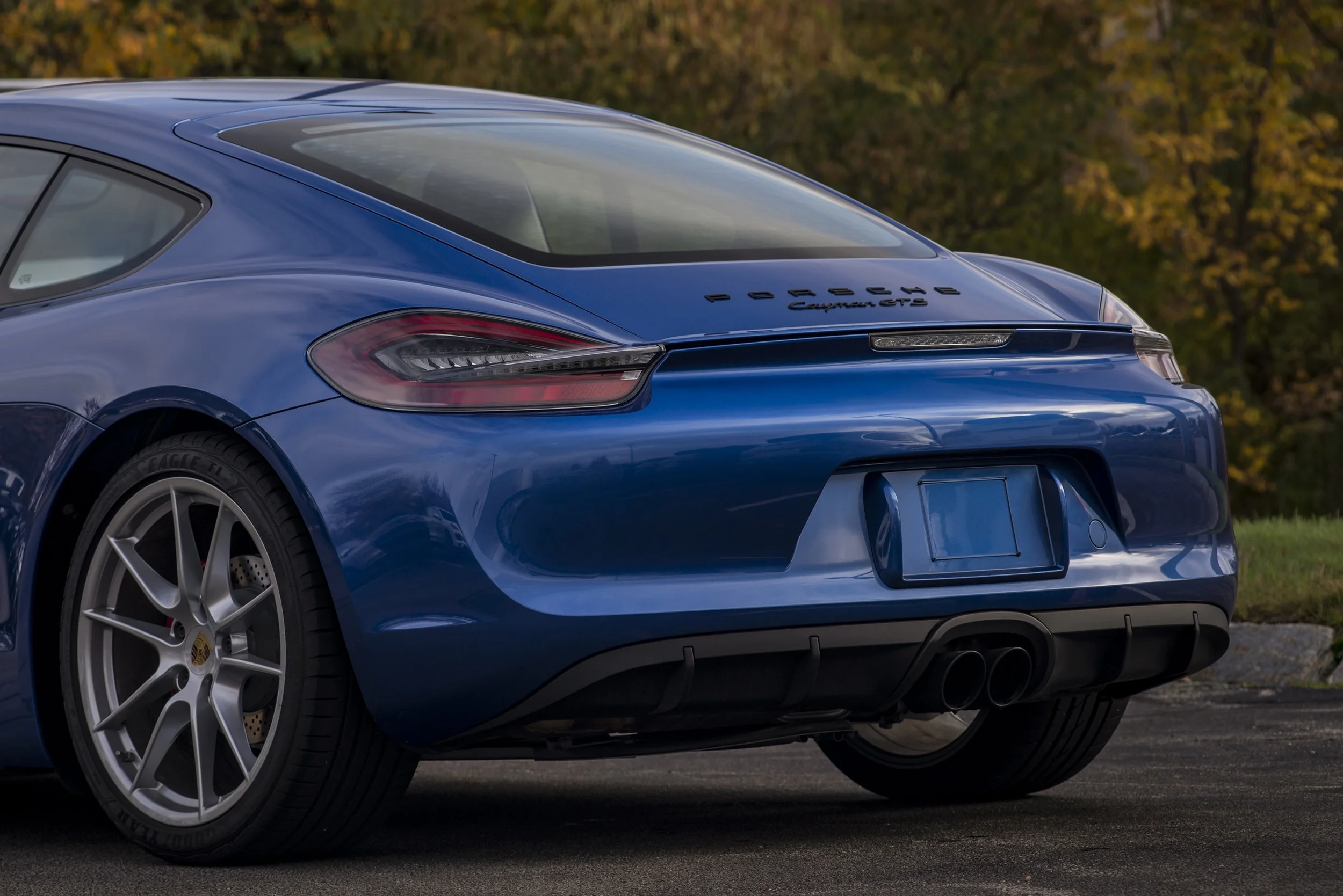 Cayman_GTS_blue1.jpg