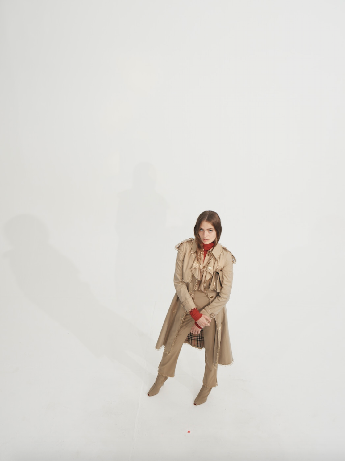 Anna Mila_ELLE_2019_9.png