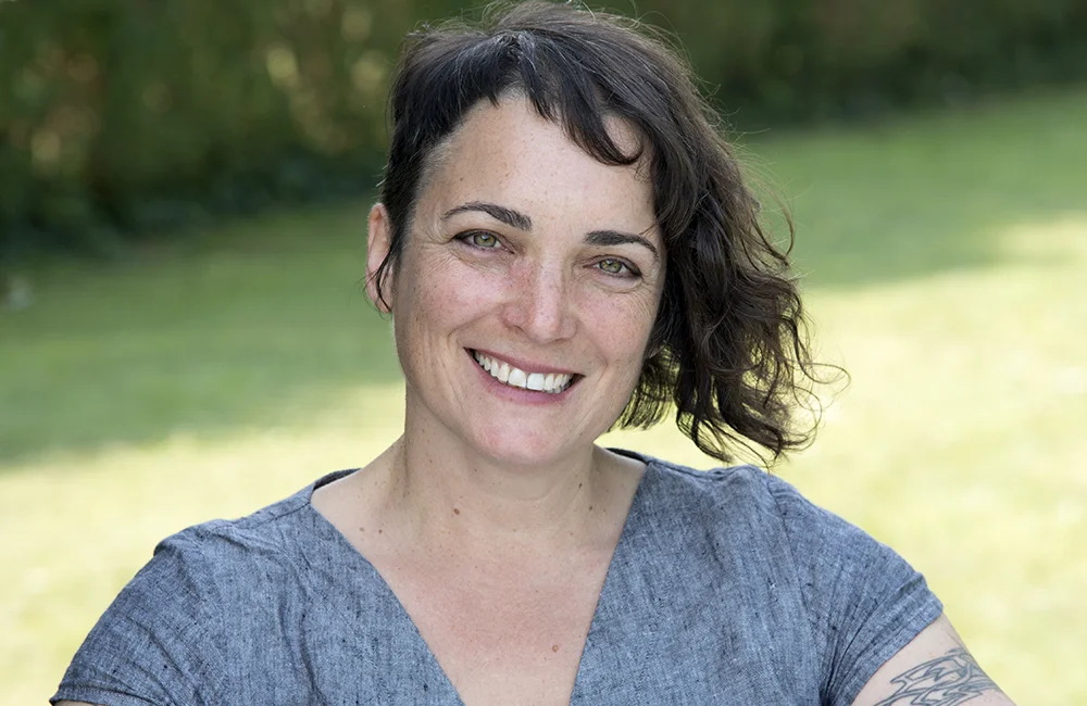 Cammie Toloui - portrait, reportage and wedding photographer