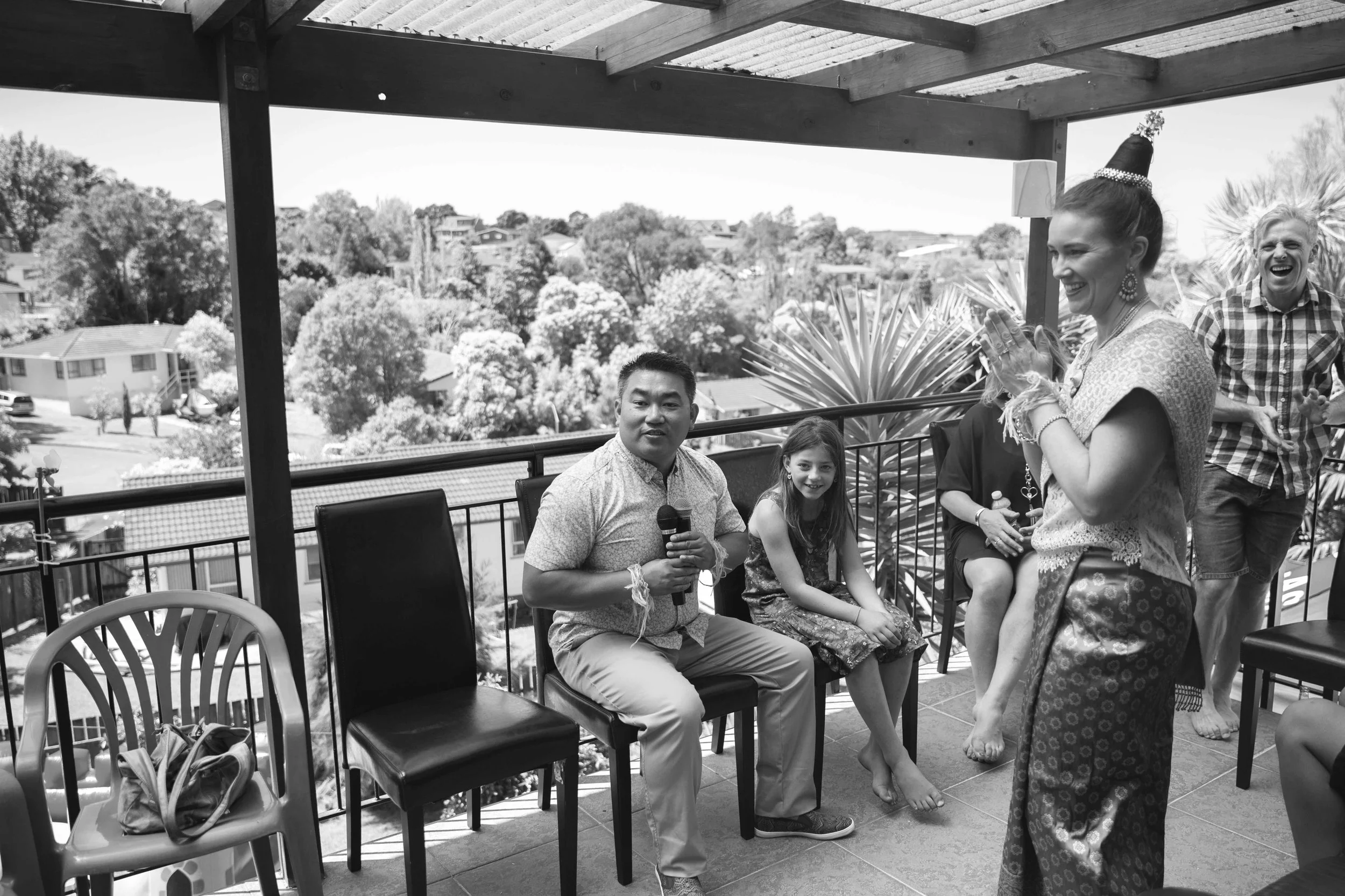 EmmaArnieWedding_bw00235.jpg