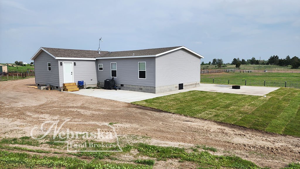 Prairie Zephyr exterior house pics 5.25 (4).jpg