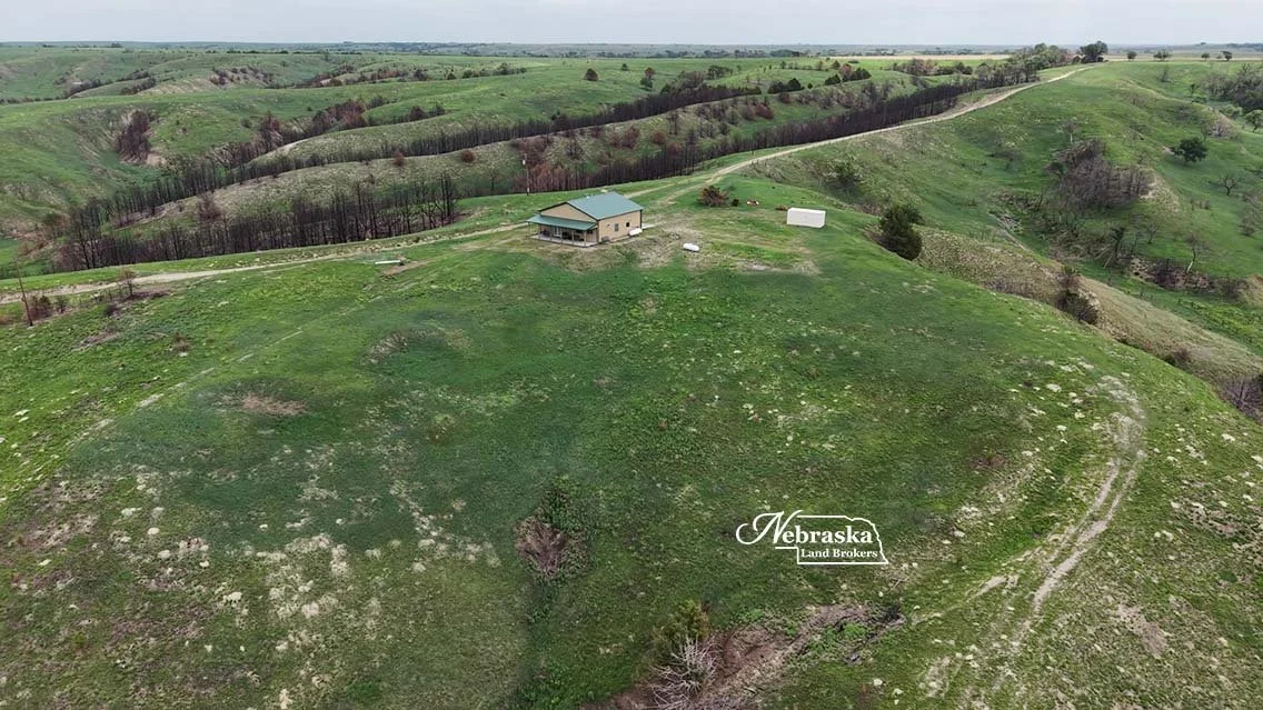 Moorefield Hunter's Getaway, Southern Lincoln County, NE -- NEW LISTING!!