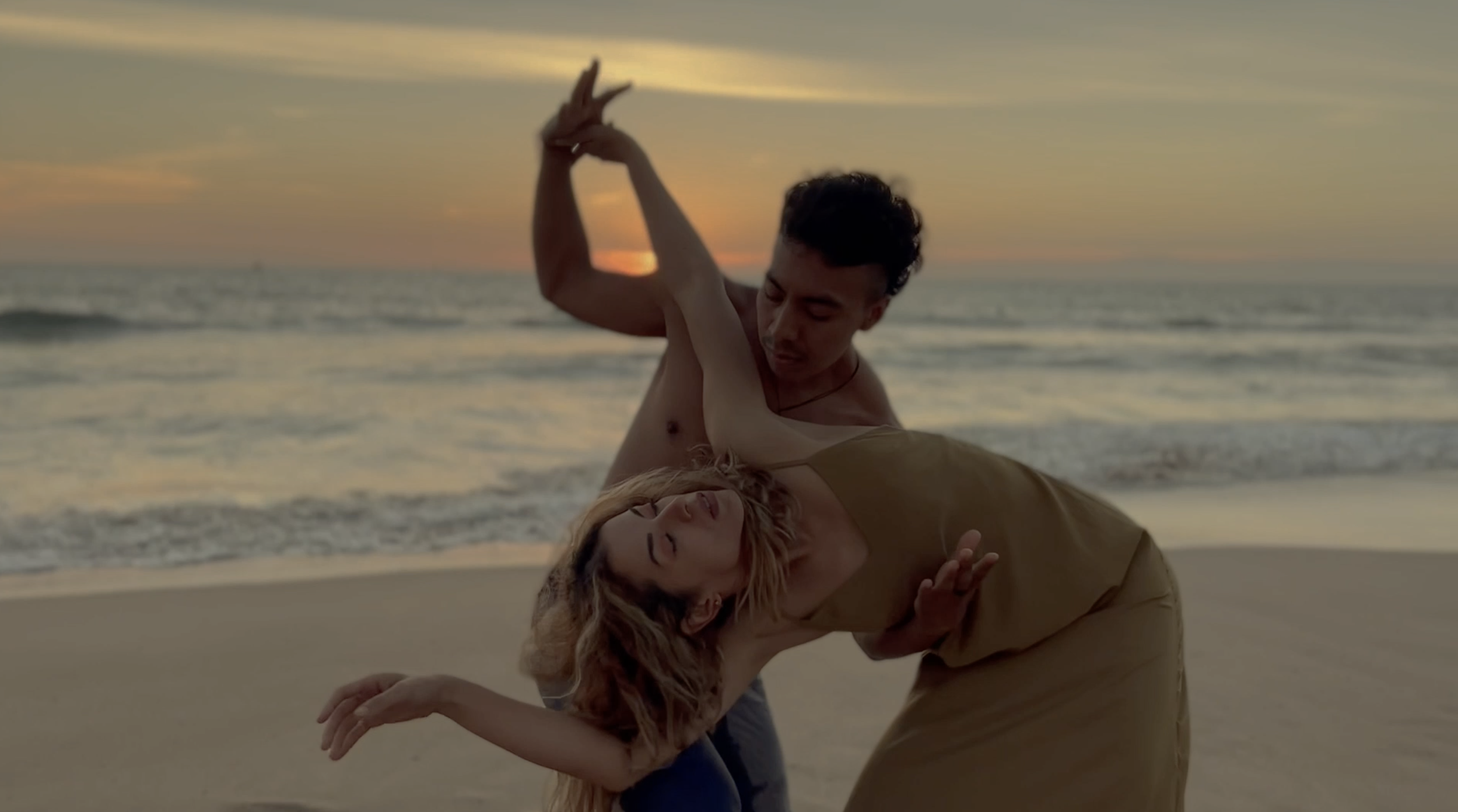 Look At The Sky with Dancers in Mazatlan (2022)